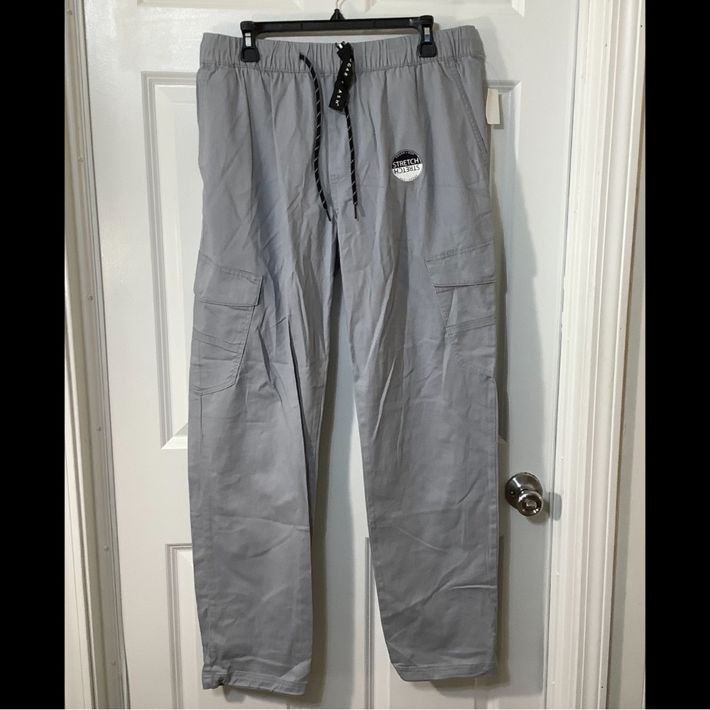 Gray Cargo Pants high rise for Men size Large NWT.